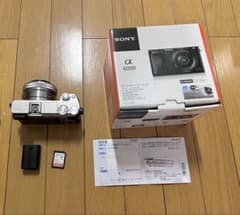 SONY α6000 Silver Double Lens Set + Accessories