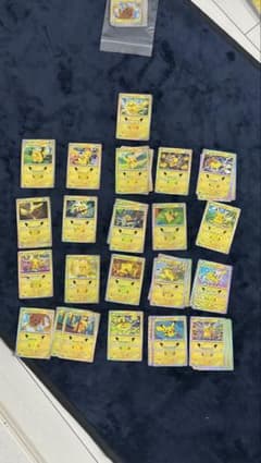 ポケモンカード ピカチュウ 25th ANNIVERSARY 21種類のサムネイル