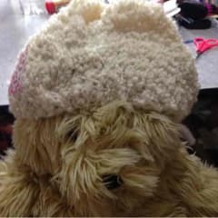 手編みの帽子ですのサムネイル