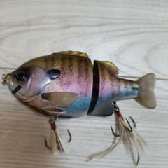 ブルーギル型 ビッグベイト ジョイントルアーのサムネイル