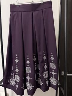 フレアスカート 紫色 刺繍入り ウクライナで購入したものですのサムネイル