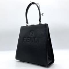 FENDI】ハンドバッグ ロゴ型押し シルバー金具 ガマ口 レザー ブラック 
