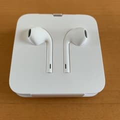 iPhone イヤホンのサムネイル