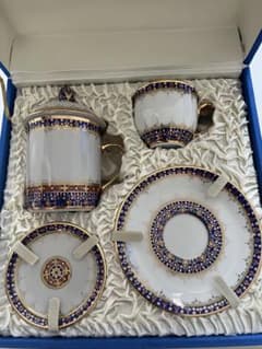 【現地購入】陶磁器 マグカップ・ティーカップセットのサムネイル