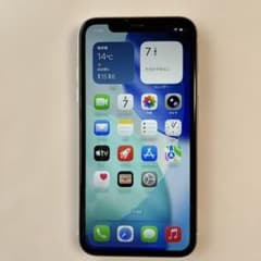 Apple iPhone 11 ホワイト 64GBのサムネイル