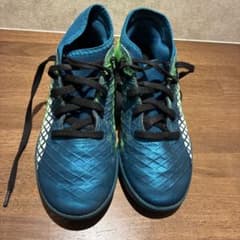 Puma キッズ スニーカー 22cm青/緑　トレーニングシューズ　サッカーのサムネイル