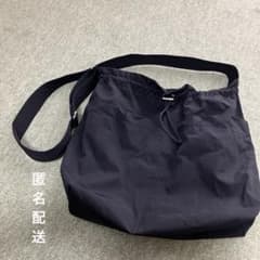 【GU】ナイロンドローストリングショルダーバッグ ブラックのサムネイル