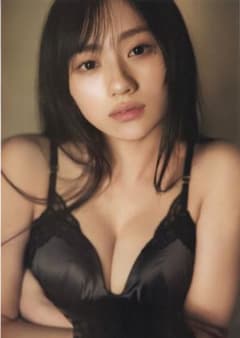 乃木坂46 川崎桜 1st写真集 エチュード 着用モデル ランジェリー ブラ