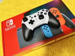 【美品】Nintendo Switch本体（付属品フル、プロコン、microSDのサムネイル