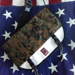 【廃盤品】CHROME メッセンジャーバッグ ★デジタルカモ★極美品!!! 廃盤品】CHROME メッセンジャーバッグ ☆デジタルカモ☆極美品