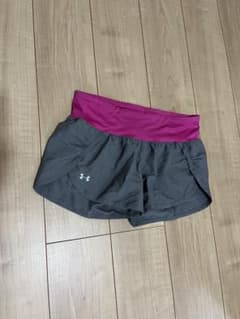 UNDER ARMOUR ランニングパンツ Mサイズのサムネイル
