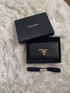 紙袋・箱付き】PRADA 名刺入れ カードケース - メルカリ