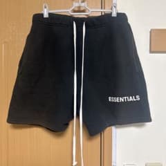 ESSENTIALSのサムネイル