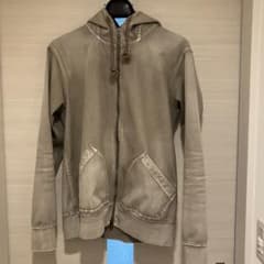 YANUK グレー フード付きパーカーのサムネイル
