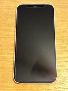美品　iPhone 12 128GB ホワイトのサムネイル