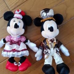 テーブルミッキーミニーぬいぐるみバッジのサムネイル