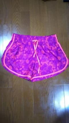 スポーツウェア ショートパンツのサムネイル