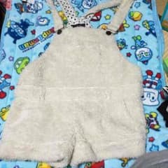 モコモコサロペットのサムネイル
