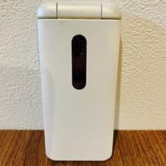 au ガラホ KYF31 SIMフリー グラティーナ4Gのサムネイル