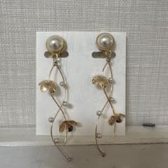 ハンドメイドアクセサリーのサムネイル
