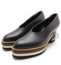ちーぱぐ様専用 ／ COMME des GARCONS パンプスのサムネイル