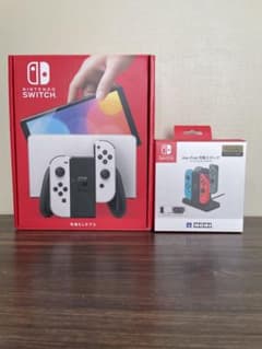 Nintendo Switch 本体 有機EL Joy-Con 充電スタンド付きのサムネイル