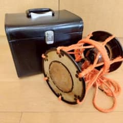 小鼓 和楽器 金 蒔絵 良音 小鼓 和楽器 金 蒔絵 良音 - メルカリ