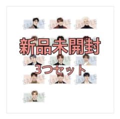 ☆新品未開封☆ SEVENTEEN ウィンターグッズ アクリルバッジのサムネイル
