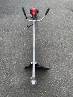 大排気量‼️新ダイワ shindaiwa 刈払機 草刈機 R2600-S 2600 大排気量‼️新ダイワ shindaiwa 刈払機 草刈機 R2600-S 2600 - メルカリ