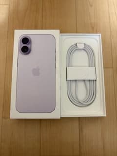 Apple iPhone17 箱とUSB-C ケーブルセットのサムネイル