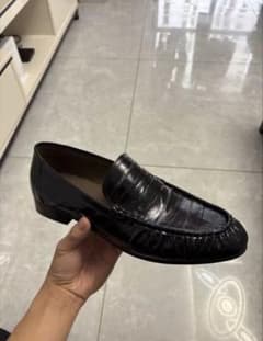 靴 Shirred Gloss Leather Penny Loafers Shirred Gloss Leather Penny Loafers - メルカリ