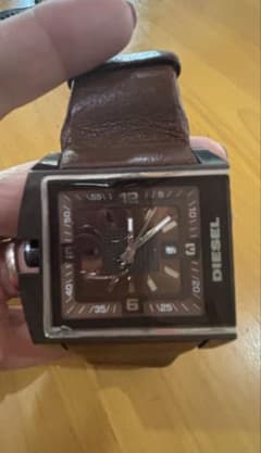 DIESEL 四角形腕時計　茶色