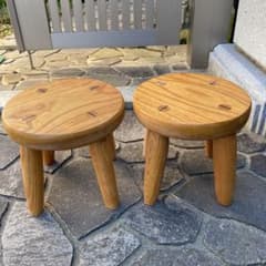 子供の椅子２脚セットのサムネイル