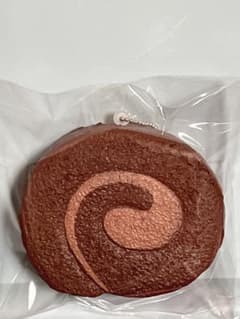 ロールケーキ スクイーズ ボールチェーン付きのサムネイル