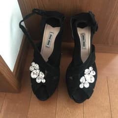 miumiuのハイヒールのサムネイル