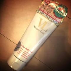 新品未使用♡ヴィーナスラボ スヴェルトボディジェル♡のサムネイル