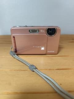 【希少・動作品】FUJIFILM FinePix Z3 ピンク オールドデジカメ FUJIFILM FinePix Z300 ピンク動作確認済み オールドデジカメ - メルカリ