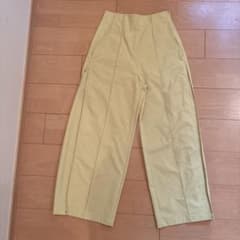 センタープレス ワイドパンツ イエローのサムネイル