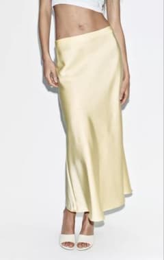 [ZARA] 黄色 サテン ロングスカートのサムネイル