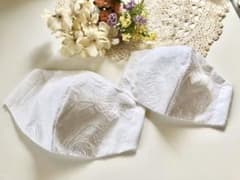 【2枚セット♪】お花の刺繍入り ダブルガーゼ ハンドメイドインナーマスク♪のサムネイル
