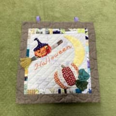 ハンドメイド】パッチワーク ハロウィンタペストリー かぼちゃ - メルカリ