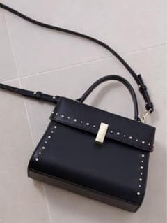 CELFORD 【リュタン】ビジュースタッズポシェット（M） BLACK - メルカリ