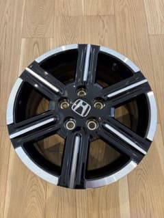 ホンダ ヴェゼル　純正　16インチ ホイール 6本スポーク　その3 ホンダ ヴェゼル 純正 16インチ ホイール 6本スポーク その3 - メルカリ