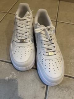 Nike Air Force 1 ホワイトのサムネイル