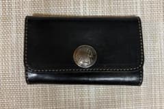 RED MOONレザーキーケース スナップボタン式のサムネイル