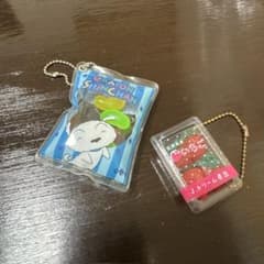キーホルダー　ガチャガチャのサムネイル