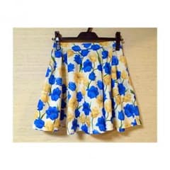 花柄スカート♡のサムネイル