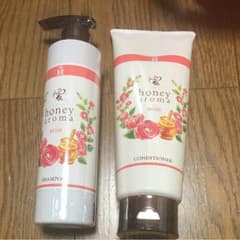 MOMO様専用です☺️山田養蜂場のシャンプー&コンディショナーのサムネイル