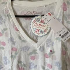 新品！限定品キャスキッドソンユニクロ TシャツMサイズのサムネイル