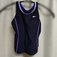 NIKE 水着 130cm ブラック 上着のみのサムネイル
